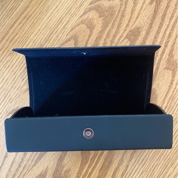 Banana Republic Black Cat-Eye Sunglasses - Picture 6 of 11